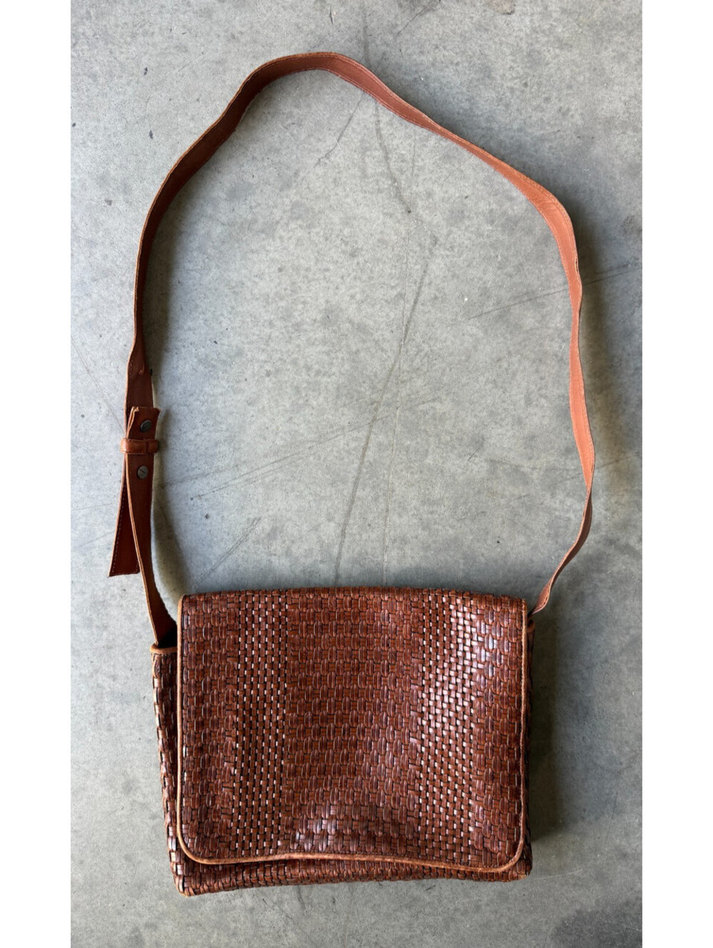 Vintage CEM Brown Woven Leather Crossbody Bag Flap Basket Weave Boho Purse 90s
